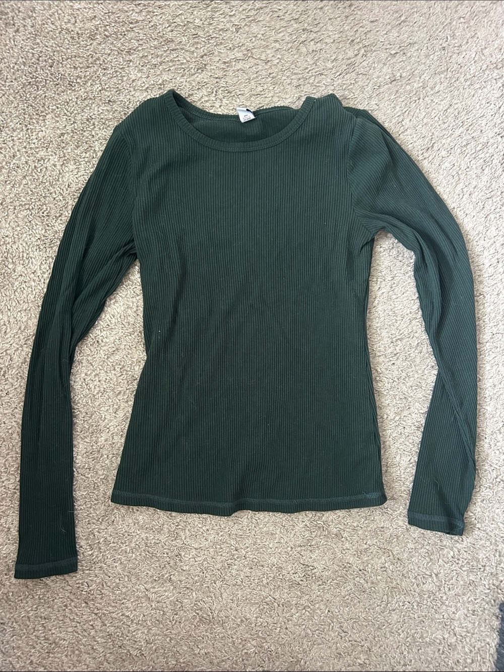 4 women’s tops bundle size medium - Picture 3 of 5